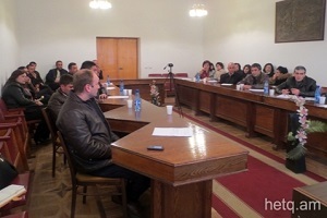 Գորիսի ավագանին քաղաքապետին պատժում է ոչ թափանցիկ աշխատաոճի համար