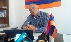 «Ժամանակն է, որ մեկն էս պետության ականջներից բռնի, վերեւ բարձրացնի»