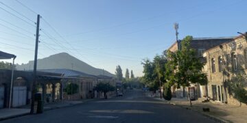  Ո՞վ է արթնացնում քաղաքը