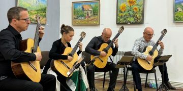 Գորիսը կիթառ էր լսում