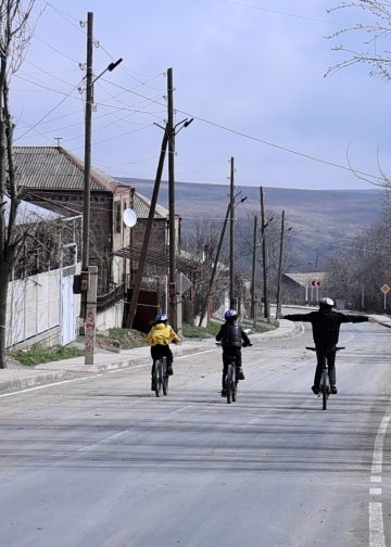 Ներքին Խնձորեսկ. սահմանին ամուր կպած կյանքը