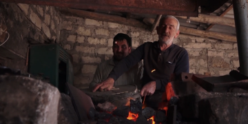 Հորից որդի՝ մինչև հնոցի վերջին կայծը