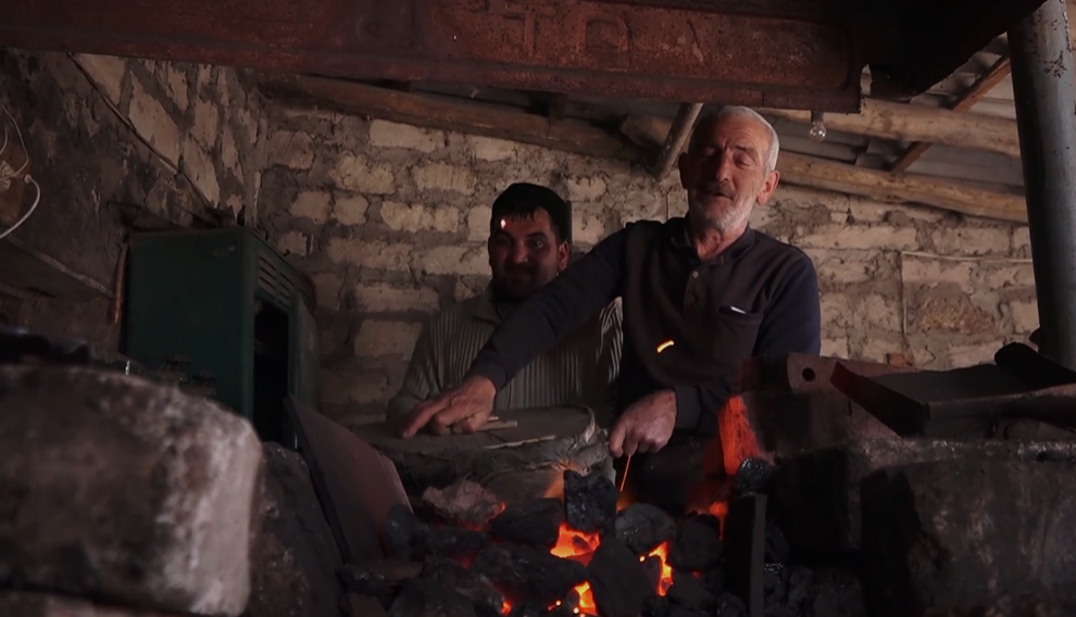 Հորից որդի՝ մինչև հնոցի վերջին կայծը